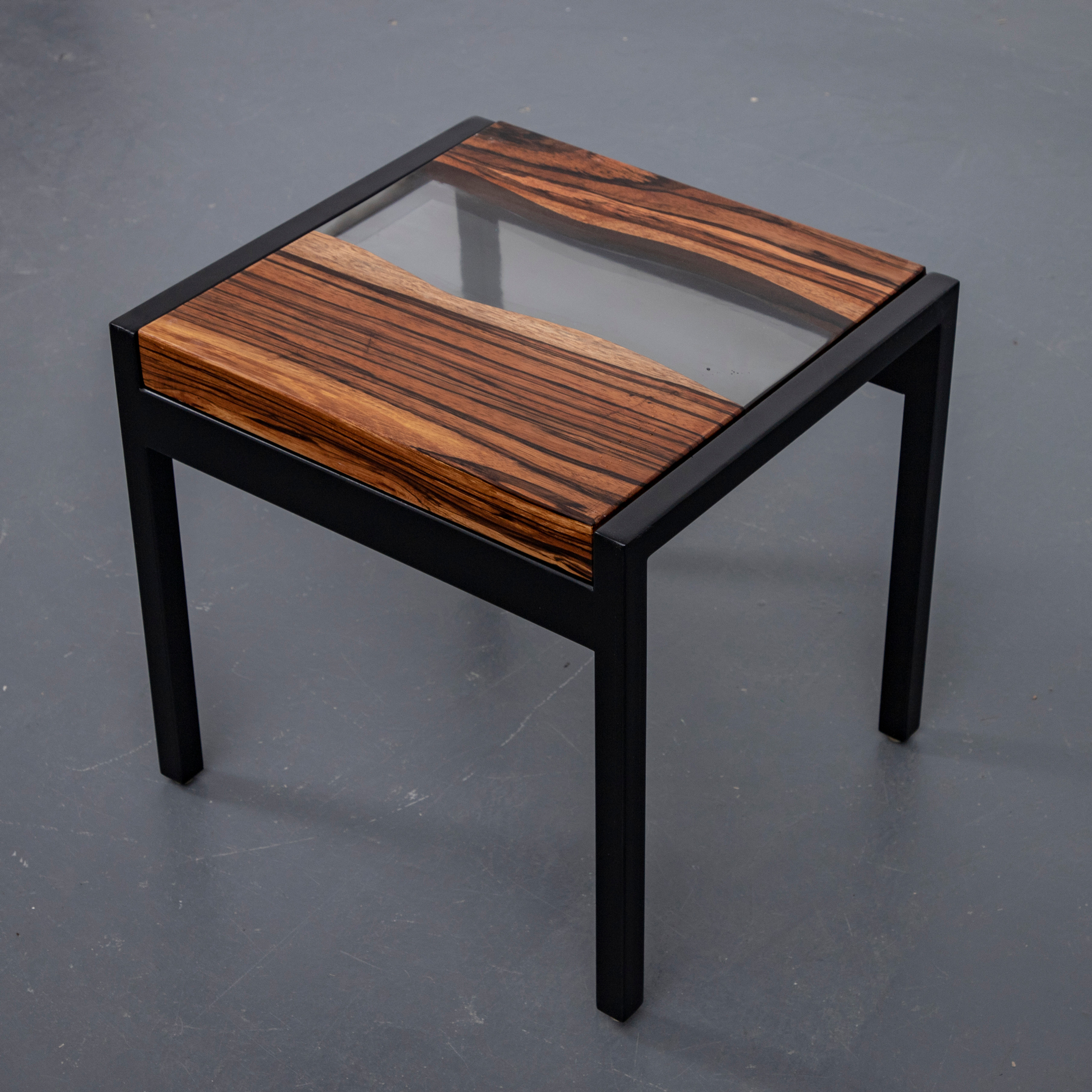Binlin- wood roots side table （Square）
